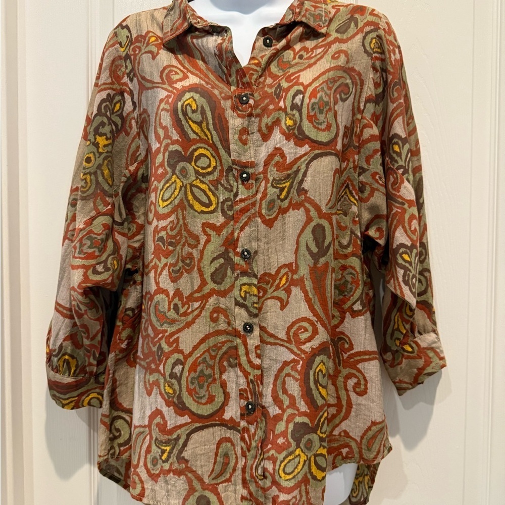 Art and Soul Boho Button-Up Blouse. Medium